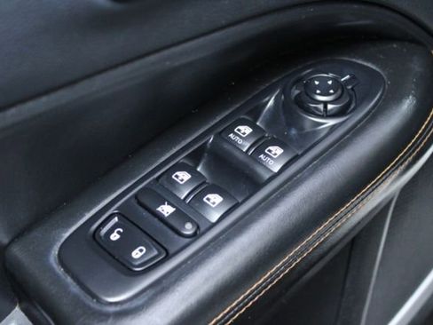 Used 2018 Jeep Compass Limited w/ Navigation Group image 11