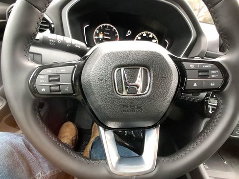 New 2025 Honda Pilot EX-L image 15