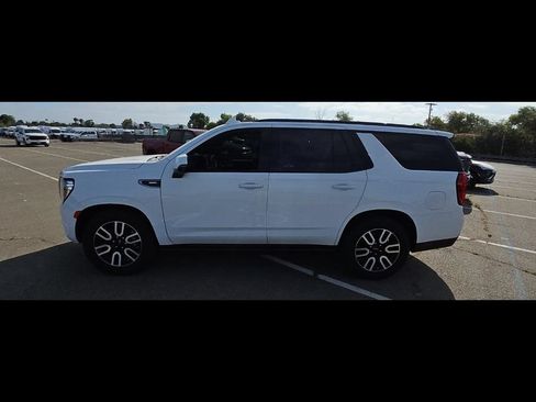 Used 2021 GMC Yukon AT4 w/ AT4 Premium Plus Package AWD/4WD image 8