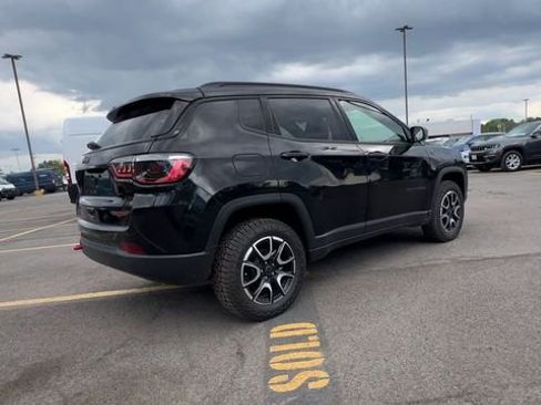 New 2026 Jeep Compass Trailhawk AWD/4WD image 8