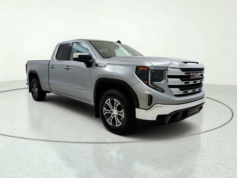 Used 2023 GMC Sierra 1500 SLE w/ Enhanced Capability Package AWD/4WD image 8