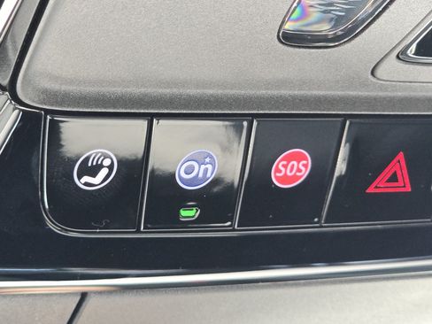 Used 2024 Cadillac Lyriq Tech AWD/4WD image 6