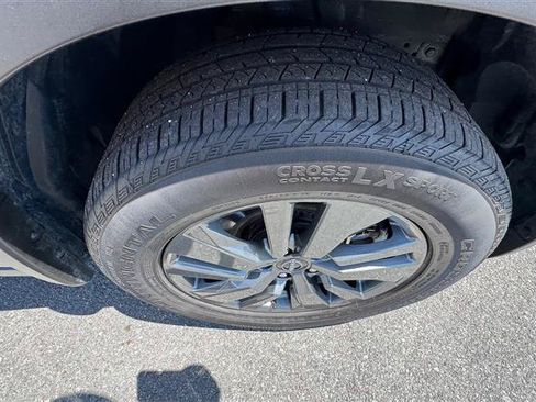Used 2024 Nissan Pathfinder SV AWD/4WD image 26