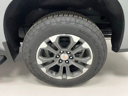 New 2026 Chevrolet Silverado 1500 High Country AWD/4WD image 5