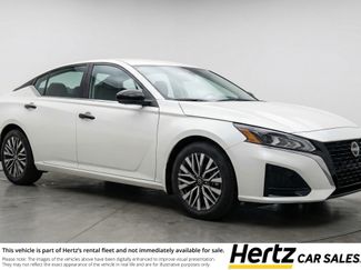 Used 2025 Nissan Altima 2.5 SV FWD video 1