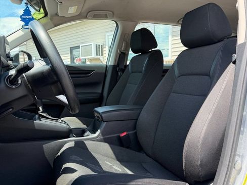Used 2023 Honda CR-V LX image 11