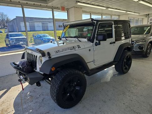 Used 2010 Jeep Wrangler Sport image 2