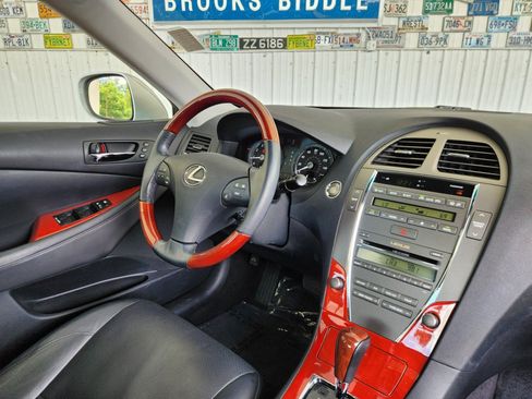 Used 2007 Lexus ES 350 w/ Premium Plus Pkg FWD image 2