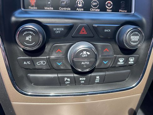 Used 2014 Jeep Grand Cherokee Limited image 22