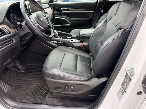 Used 2022 Kia Telluride EX w/ EX Premium Package AWD/4WD image 8