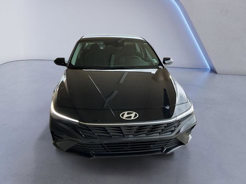 New 2026 Hyundai Elantra SE w/ Cargo Package image 2