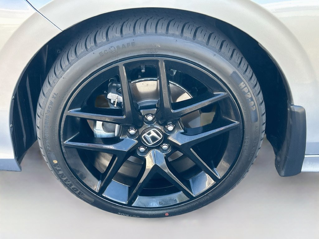 Certified 2025 Honda Civic Sport image 30
