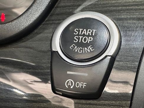 Used 2014 BMW 550i xDrive Sedan AWD/4WD image 22