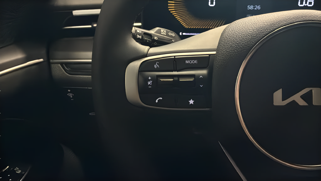New 2026 Kia K5 GT-Line w/ GT-Line Premium Package FWD image 27