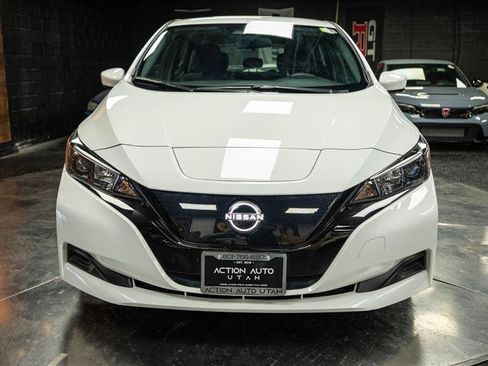 Used 2024 Nissan Leaf S image 3