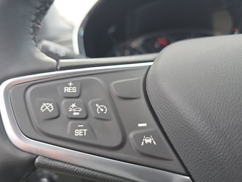 Used 2023 Chevrolet Equinox LT image 8