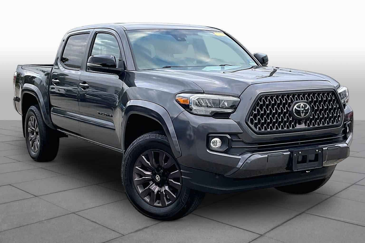 Used 2021 Toyota Tacoma Limited w/ Nightshade Package AWD/4WD image 3