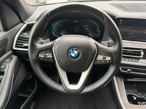 Used 2023 BMW X5 xDrive45e image 42