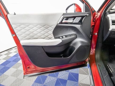 Used 2022 Mitsubishi Outlander SEL image 16