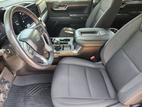Used 2022 Chevrolet Silverado 1500 RST AWD/4WD image 13