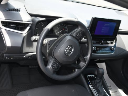 Used 2025 Toyota Corolla LE FWD image 8