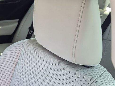 Used 2024 Lexus ES 350 w/ Luxury Package FWD image 14