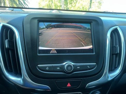 Used 2020 Chevrolet Equinox LT FWD image 26
