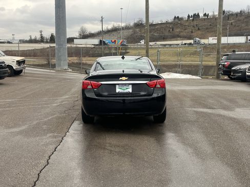 Used 2018 Chevrolet Impala LT image 6