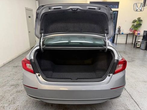 Used 2018 Honda Accord LX image 18