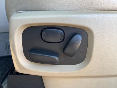 Used 2016 Land Rover LR4 HSE LUX image 13