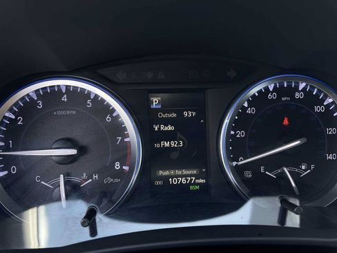 Used 2017 Toyota Highlander XLE FWD image 10
