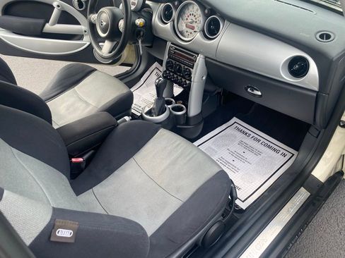 Used 2005 MINI Cooper Hardtop FWD image 19