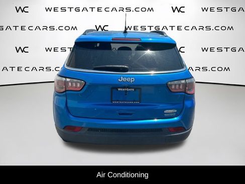 Used 2018 Jeep Compass Latitude w/ Popular Equipment Group AWD/4WD image 10