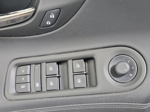 Used 2015 Buick LaCrosse Leather image 26