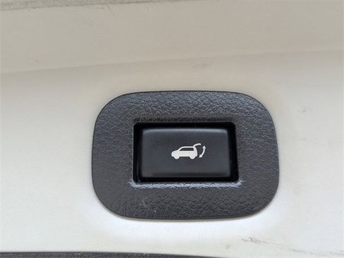 Used 2019 Nissan Rogue SL image 27