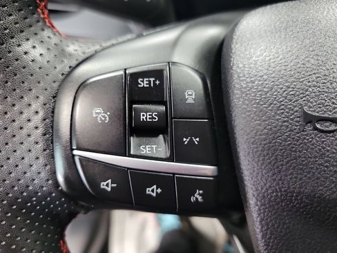 Certified 2023 Ford Escape ST-Line Elite AWD/4WD image 34