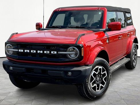 Certified 2022 Ford Bronco Outer Banks image 2