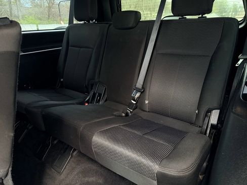 Used 2019 Ford Expedition Max XLT image 14