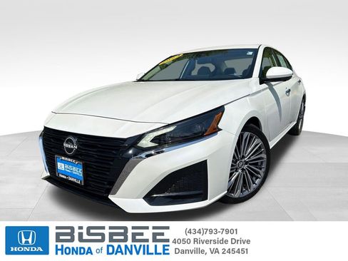 Used 2024 Nissan Altima 2.5 SL FWD image 1