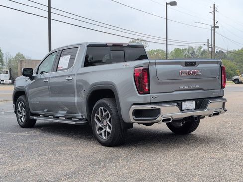Used 2024 GMC Sierra 1500 SLT w/ SLT Premium Plus Package image 3