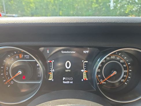 Used 2020 Jeep Gladiator Overland AWD/4WD image 20