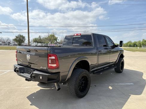 Used 2022 RAM 2500 Laramie AWD/4WD image 5
