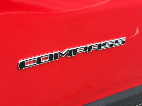Used 2021 Jeep Compass Limited AWD/4WD image 23