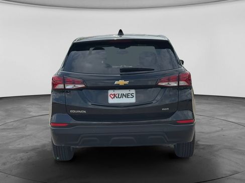 Used 2023 Chevrolet Equinox LS w/ LS Convenience Package AWD/4WD image 8