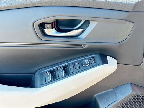 Certified 2025 Honda Accord SE image 20