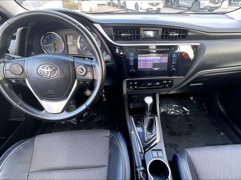 Used 2018 Toyota Corolla SE image 7
