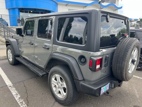 Used 2020 Jeep Wrangler Unlimited Sport S AWD/4WD image 5
