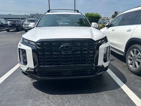 Used 2025 Hyundai Palisade Calligraphy AWD/4WD image 2