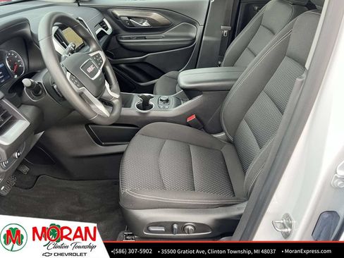 Certified 2024 GMC Terrain SLE w/ Driver Convenience Package AWD/4WD image 18
