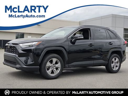 Used 2024 Toyota RAV4 XLE FWD image 1